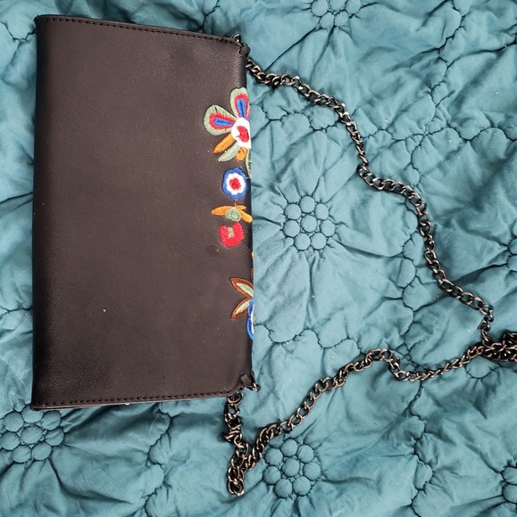 ⭕livia Ⓜ️iller crossbody purse - Picture 3 of 4